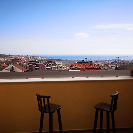 Alfa Guest Rooms With Parking Varna Buitenkant foto