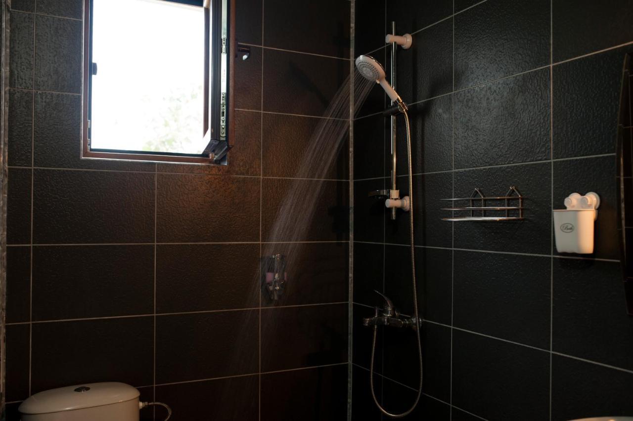 Alfa Guest Rooms With Parking Varna Buitenkant foto
