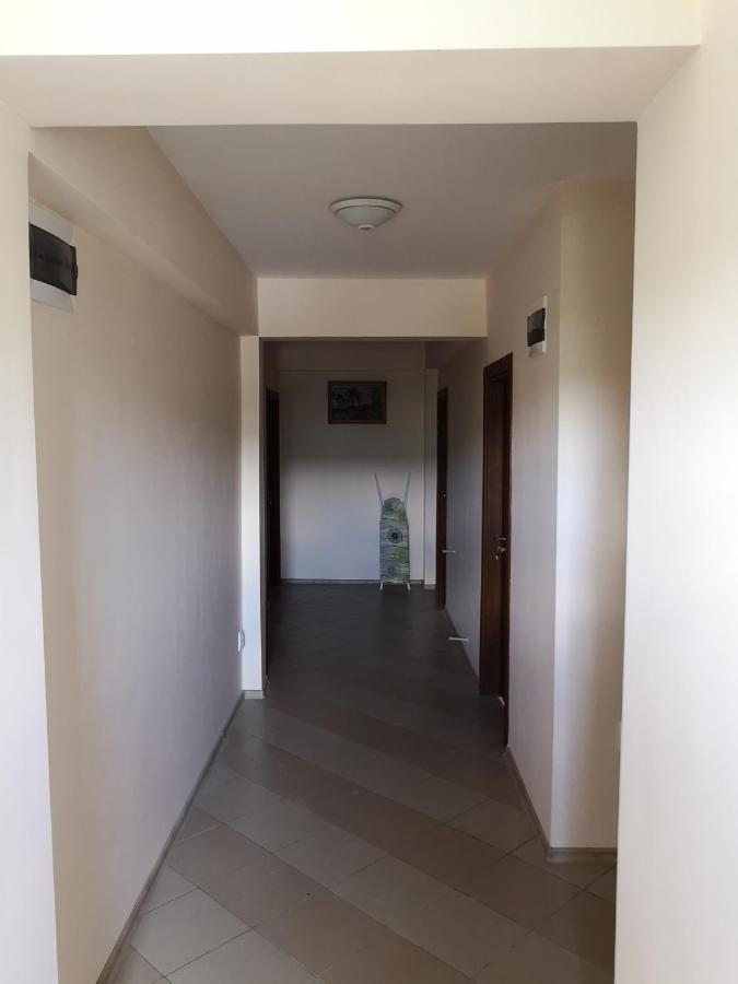 Alfa Guest Rooms With Parking Varna Buitenkant foto